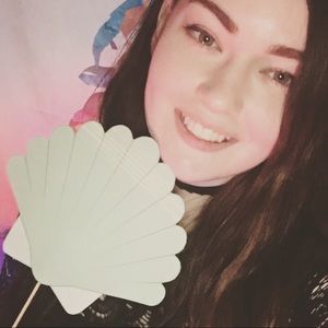 Meet your Posher, Hannah